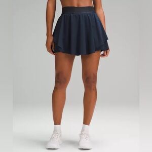 Lululemon Court Rival Skirt Size 6 in Navy